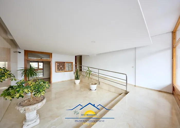 Doro Seaview Апартаменты *