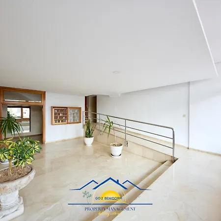 Doro Seaview Апартаменты *